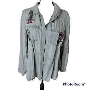 Republic Button Up Top with Floral Appliques. Size L. 100% Lyocell.